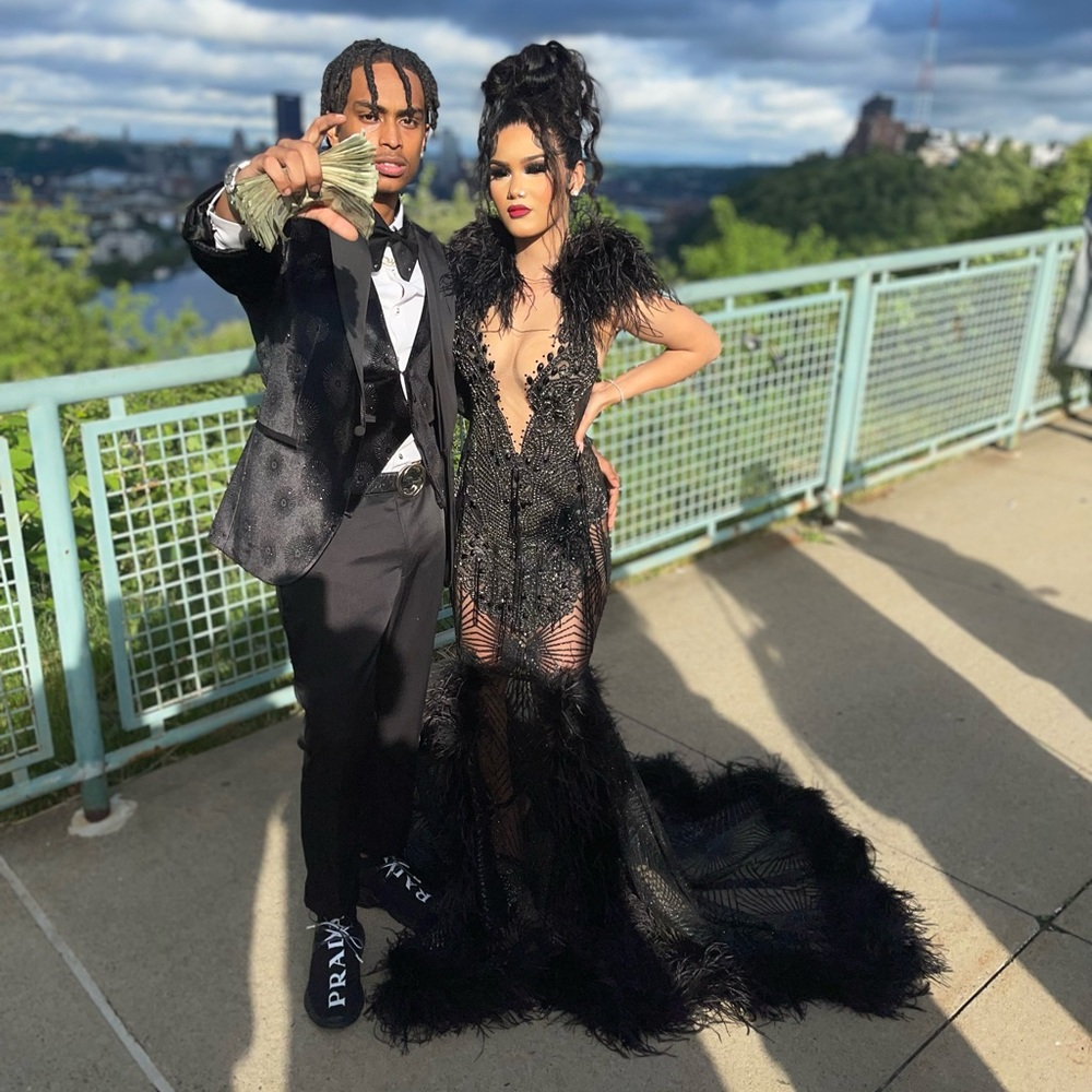 Black prom dress for sale custom made to fit my body. Best for size small girls!